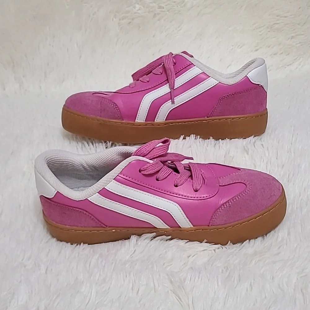 Cat & Jack Girls Pink Sneakers with White Trim - Size 4‎